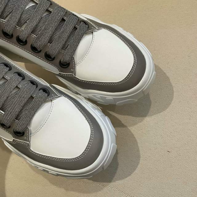 Picture of Alexander McQueen Shoes _SKU21815025SZ35-4465